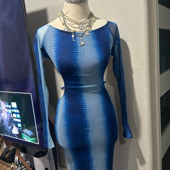 🩵💙EDGE- Feel For You Mesh Off Shoulder Dress - Picture 7 of 17